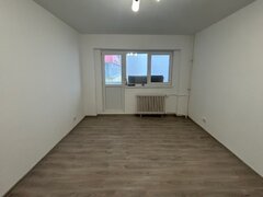 Rahova Ap 4 camere stradal 2 bai 2 balcoane bloc1979 20 de min piata Unirii