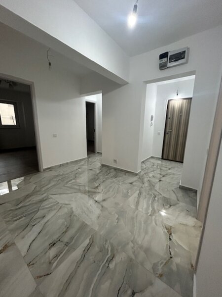 Rahova Ap 4 camere stradal 2 bai 2 balcoane bloc1979 20 de min piata Unirii