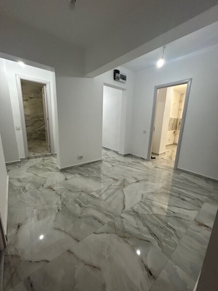 Rahova Ap 4 camere stradal 2 bai 2 balcoane bloc1979 20 de min piata Unirii